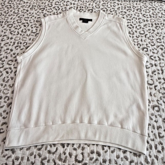 VTG Nike Golf Men's V-Neck Pullover Sleeveless Cotton Golf Vest; Cream; Large - Picture 4 of 6
